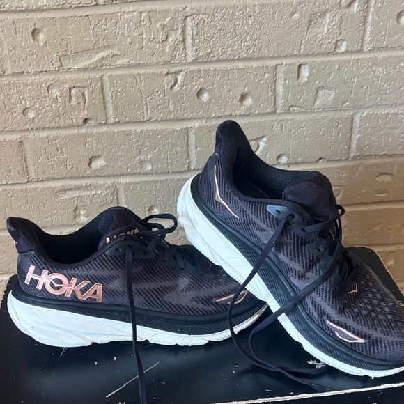 Hoka Black and White Clifton 9 Shoes - Picture 1 of 7